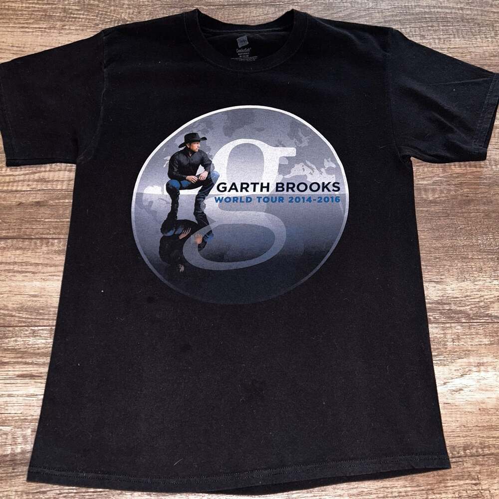 Garth Brooks World Tour 2014-2016 Graphic T-Shirt Size M A6